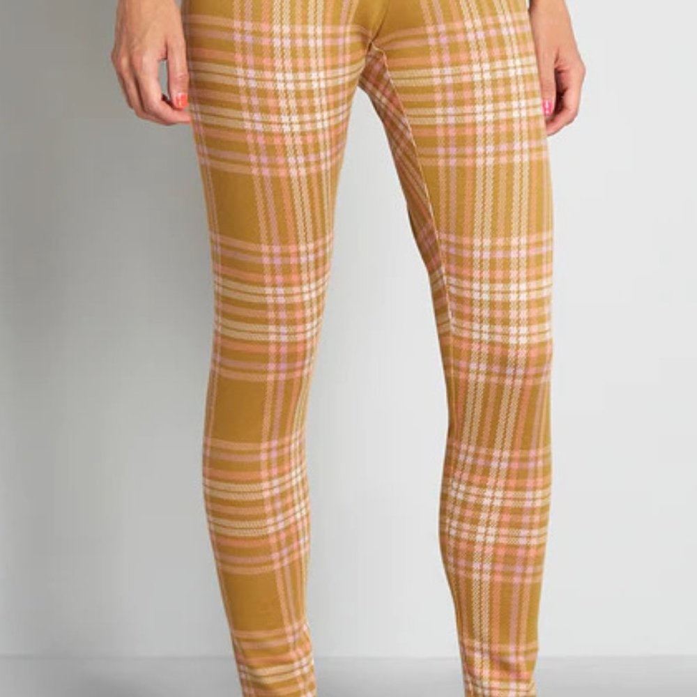 LIKE NEW! ModCloth Retro Plaid Leggings